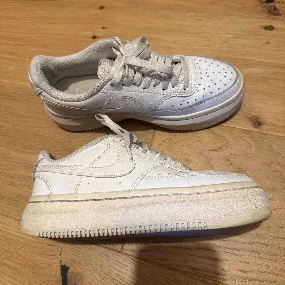 Nike air max platform white size 8